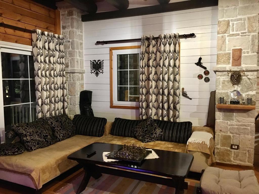 Rahoni Park & Suites ديرمي المظهر الخارجي الصورة