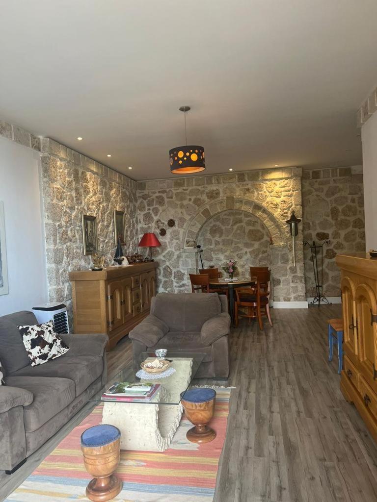 Rahoni Park & Suites ديرمي الغرفة الصورة